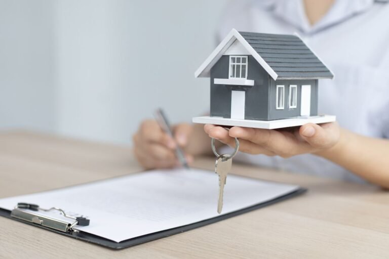Does Homeowners Insurance Cover Water Damage From Rain?